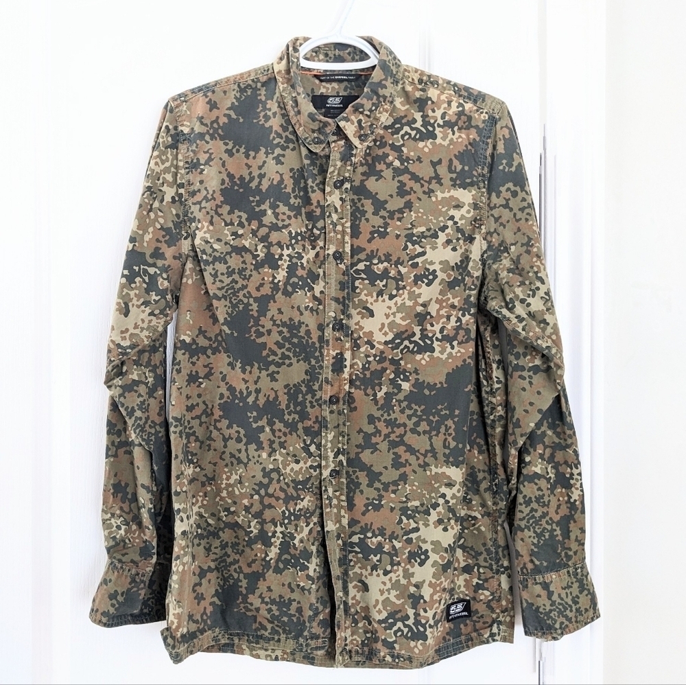 Diesel field military camouflage khakis green cotton button down shirt Medium